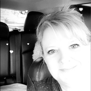 Meet your Posher, Carla